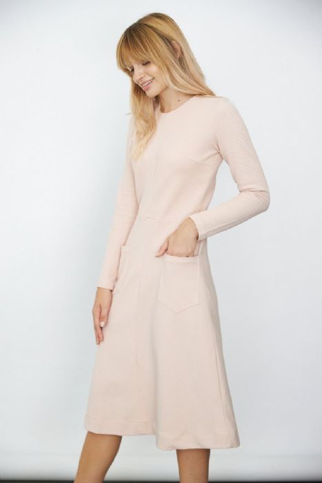 שמלת אלכסונים ורודה