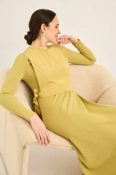 סט סריג עם עליונית כותנה קשירה ירוק דקל