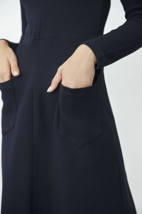 שמלת אלכסונים כחולה